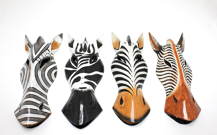 Ahşap Zebra Mask 30 Cm